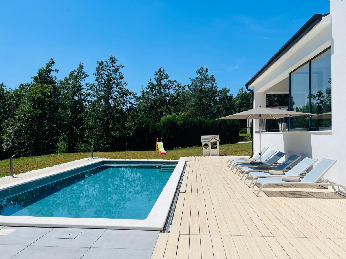 Vila Prisunca Jacuzzi & Swimming Pool Pazin Exterior foto
