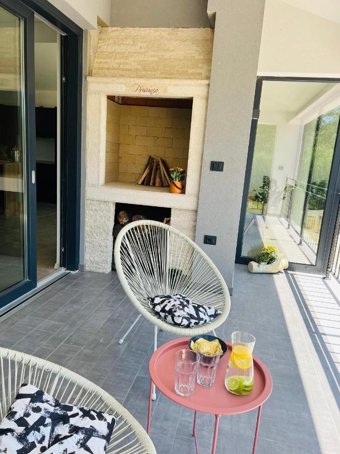 Vila Prisunca Jacuzzi & Swimming Pool Pazin Exterior foto